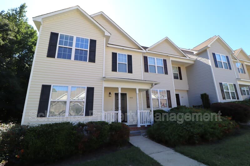 Clayton House: 410 Whitehall Ct