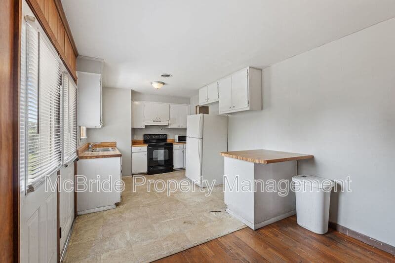 Augusta House: 3008 Claudia Drive