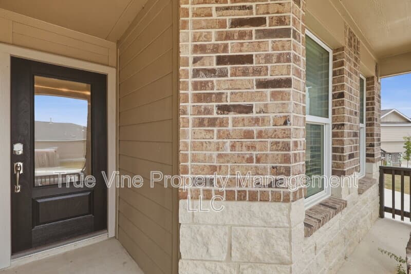 San Antonio House: 14011 Southton Basin