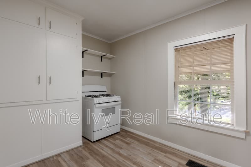 Huntsville Condo: 811 Sam Houston