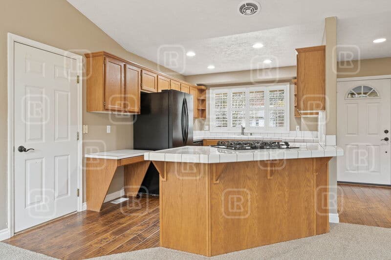 Hayden House: 8311 North Parkside Drive