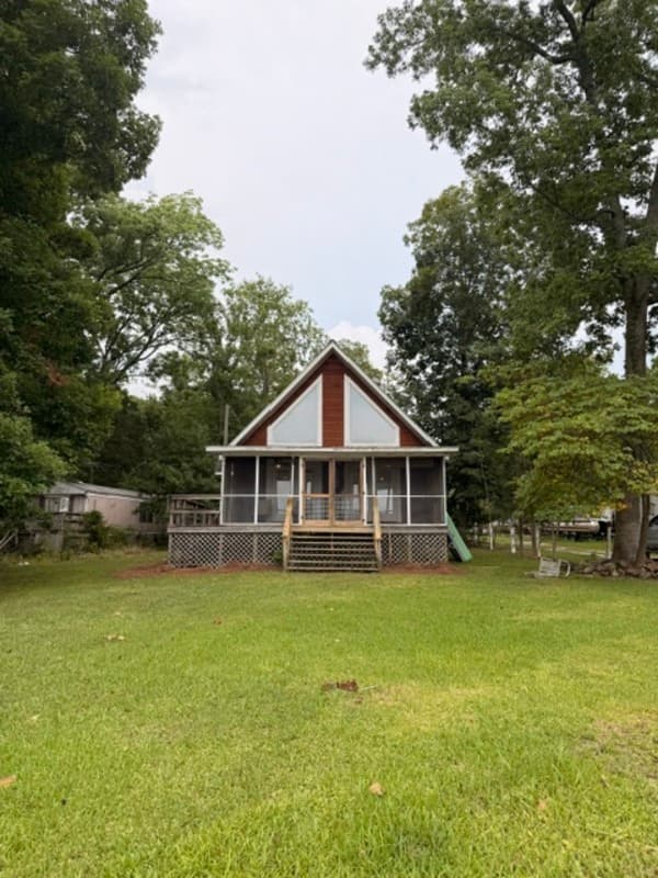 Prosperity House: 127 Oak Pointe Road