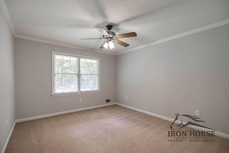 Athens House: 8671 Macon Hwy