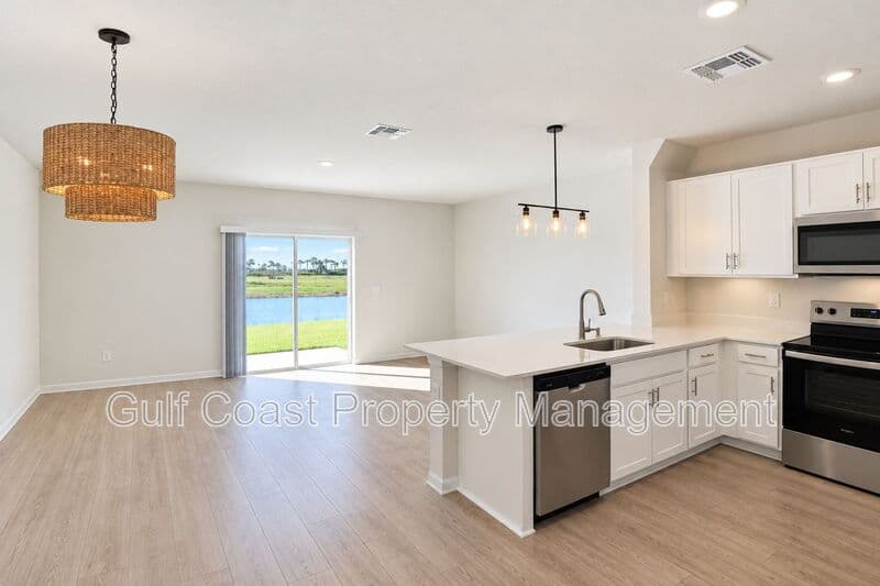 Lakewood Ranch Townhome: 18528 Buckskin Dr