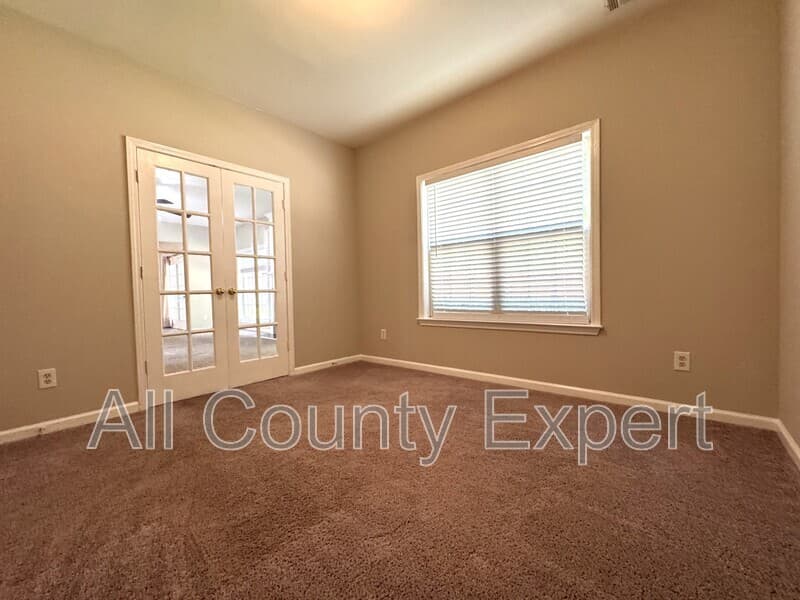 Lawrenceville House: 1794 Taylor Oaks Drive