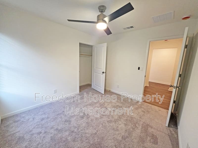 Pahrump House: 766 Makenna Rain Drive