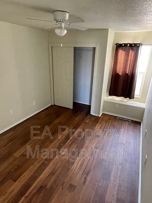 Albuquerque Townhome: 11322 Campo Del Sol Ave NE