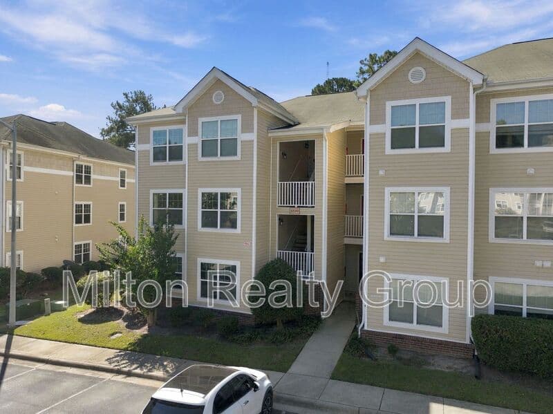 Fayetteville Condo: 3310 Harbour Pointe Place