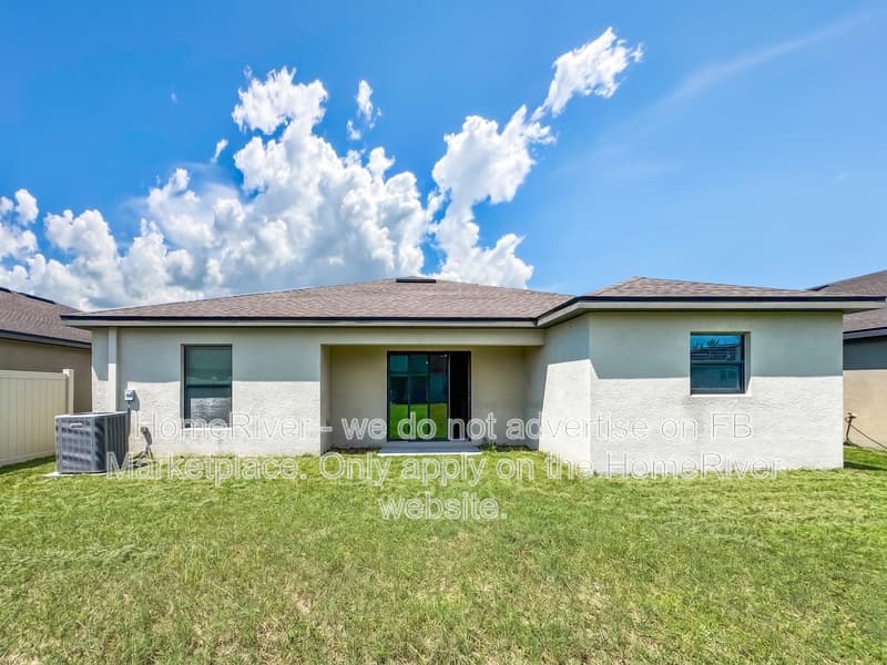 Ruskin House: 909 Wynnmere Walk Ave