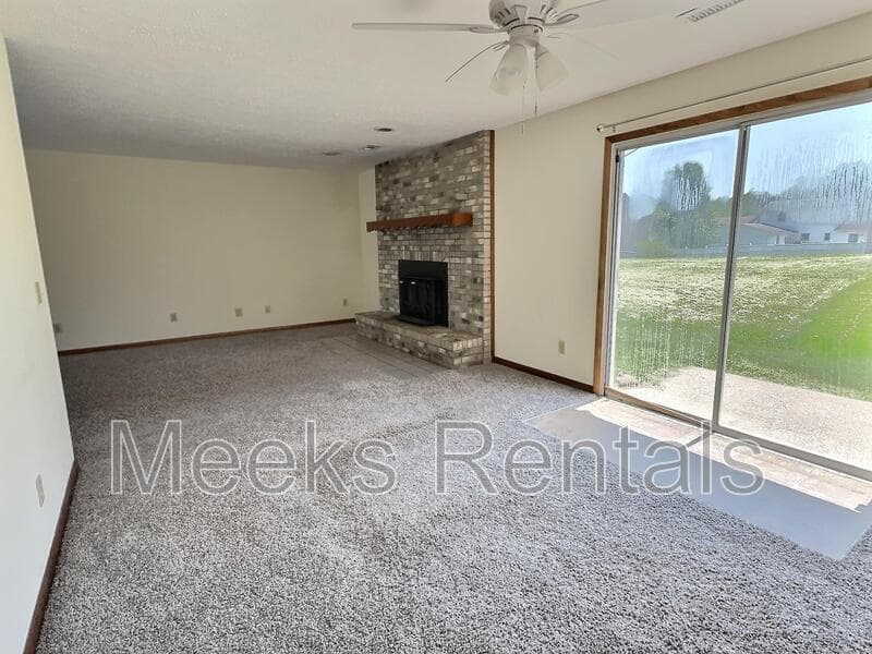 Scott Depot Condo: 40 Maple Lane