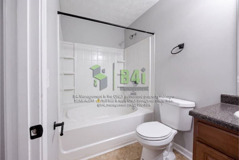 Stonecrest Townhome: 5201 Fairington Club Drive
