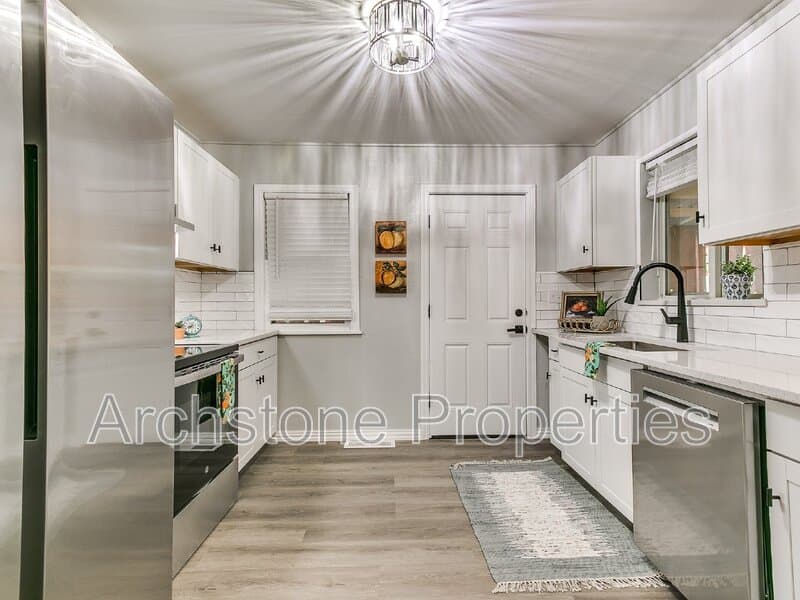 Oklahoma City House: 2617 Northwest 37th Street