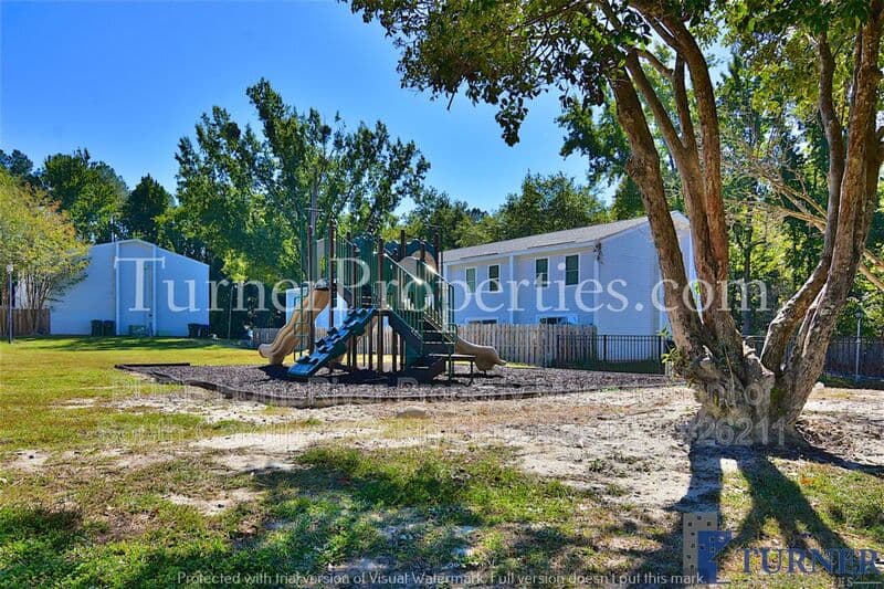 Columbia House: 308 Percival Rd