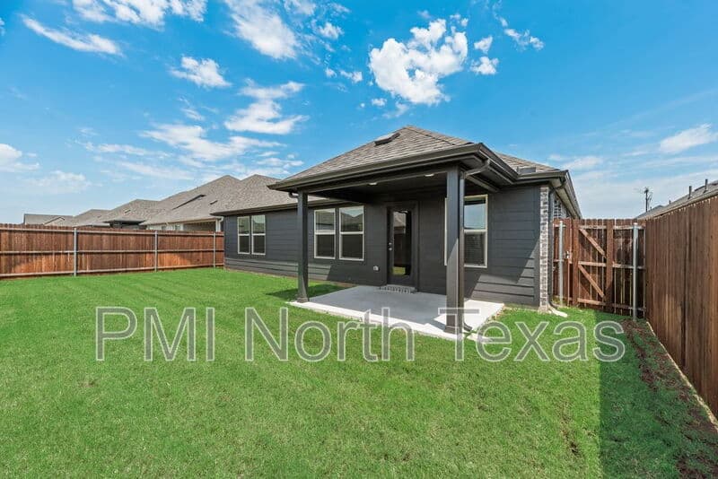 McKinney House: 3904 High Valley Drive