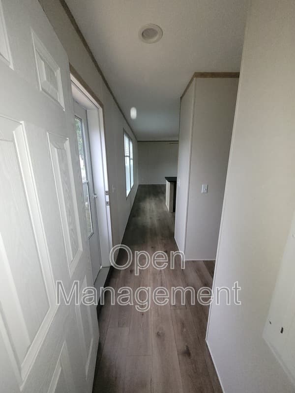 Louisville House: 3416 Kramers Ln