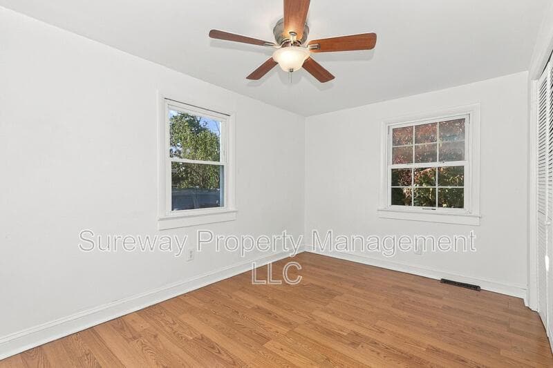 Hamilton Condo: 57 Junior Avenue