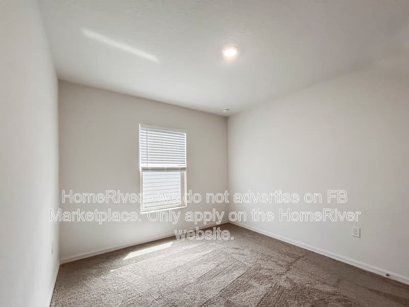 Jacksonville House: 6987 Canoe Birch Rd