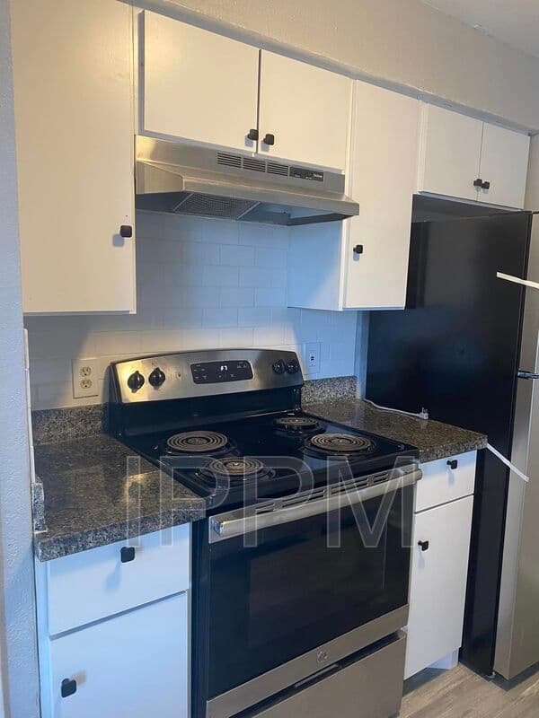 Harlingen Condo: 910 E. Adams