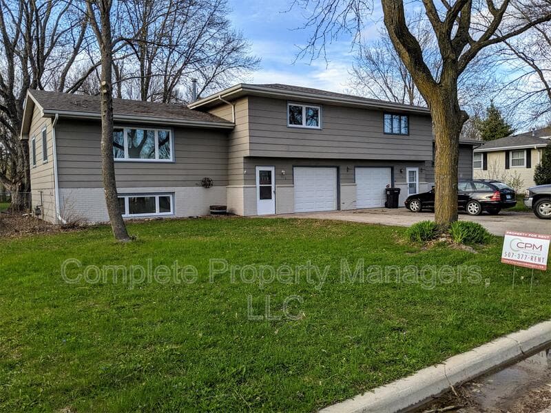 Albert Lea Condo: 1716 Gateway