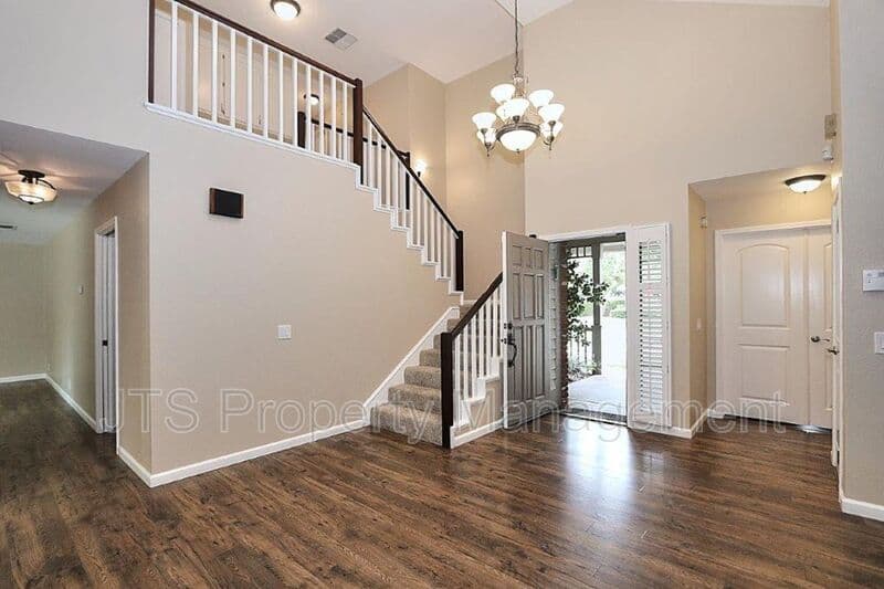 Gold River House: 2173 Roaring Camp Drive
