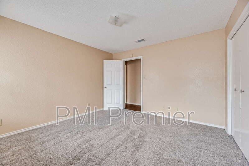 Dallas Condo: 4724 Berridge Ln