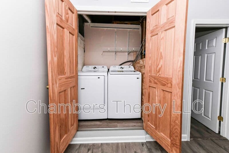 Springfield Condo: 5910 Prince James Dr