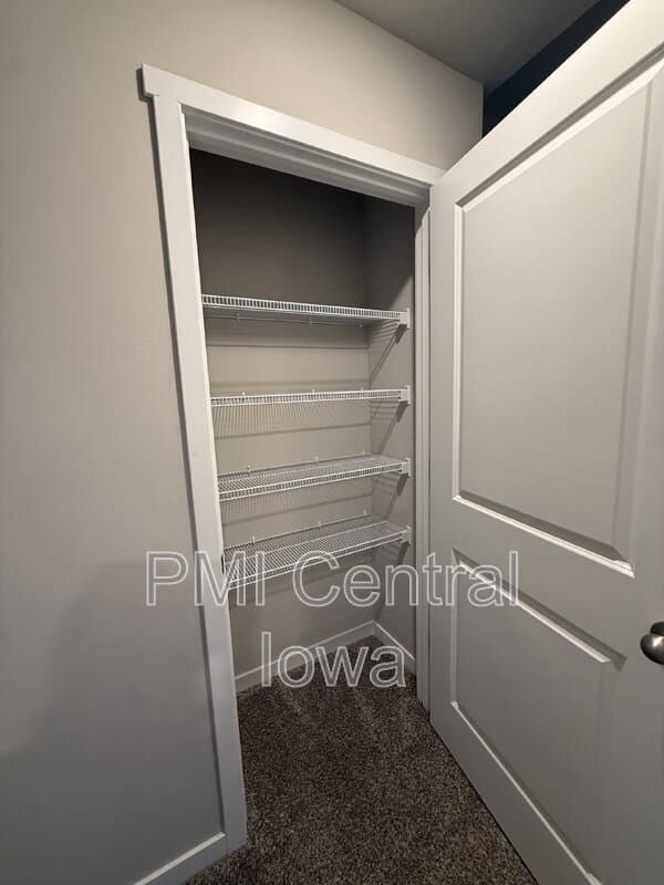 Waukee House: 4175 Cheyenne Court