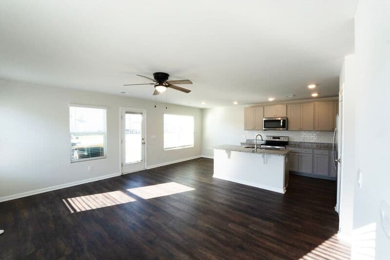 Port Wentworth House: 8J Crabapple Circle