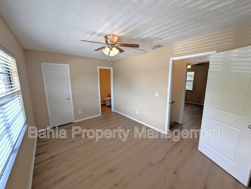 Tampa Townhome: 3441 Oak Trail Ct