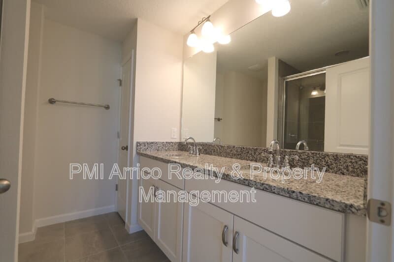 Riverview House: 10914 Quickwater Ct