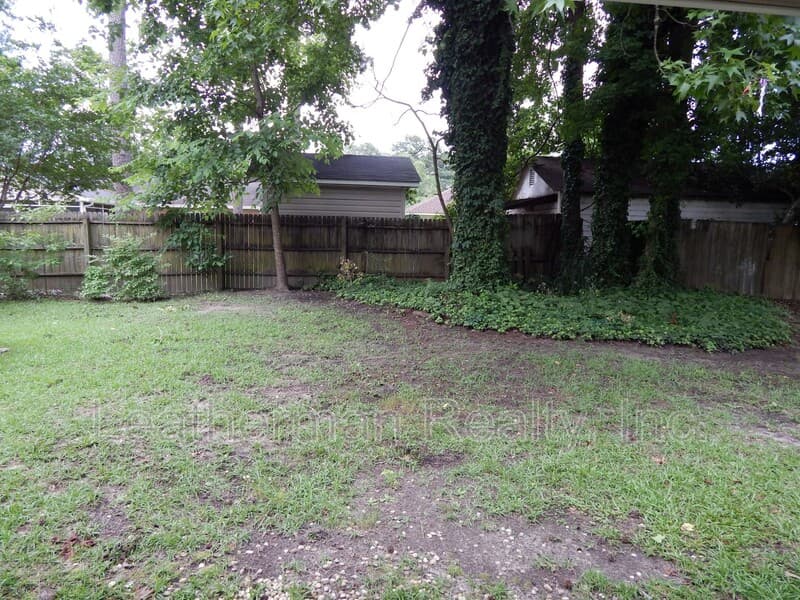 Florence Condo: 738-E Coventry Lane