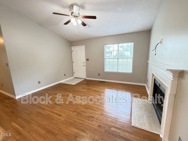 Wake Forest House: 610 E Jones Avenue