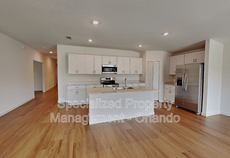 Ocala House: 4838 NW 16th Ln
