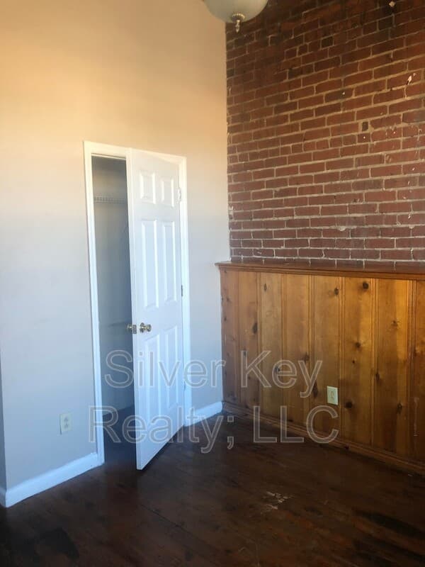 Athens Condo: 217 E. Washington Ave