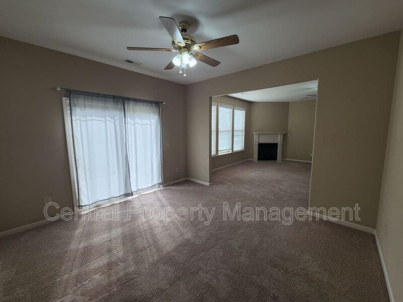 Taylors House: 1 Redwolf Lane
