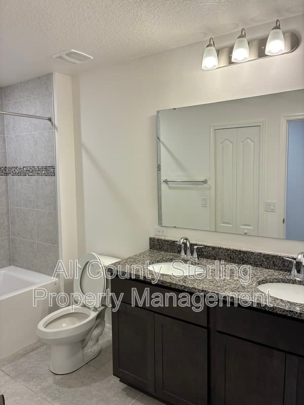 Newberry Townhome: 12523 NW 7th Place