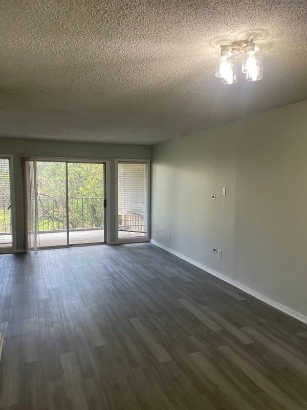 Columbia Condo: 1208 Bush River Rd