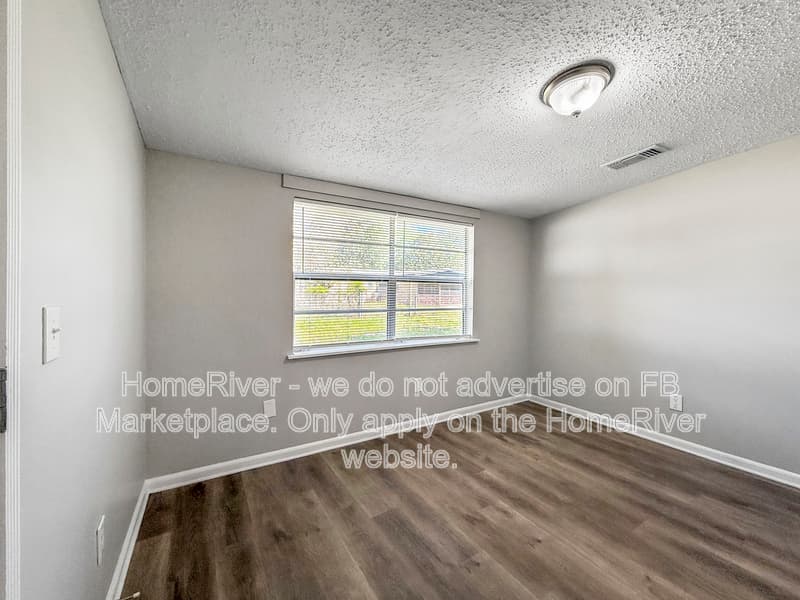 Jacksonville House: 4231 Sabine Dr