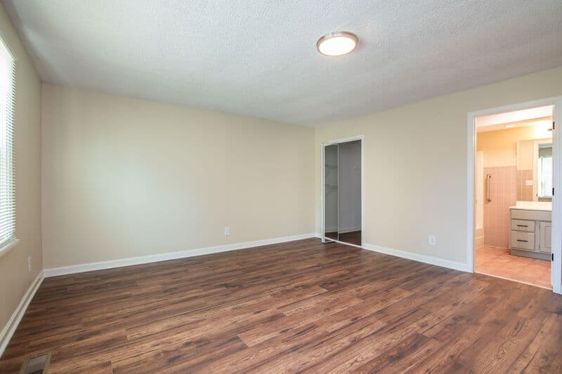 Birmingham House: 629 McCary SW