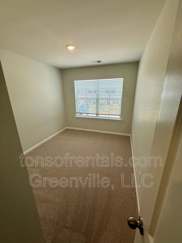 Pendleton Townhome: 107 Pendleton Place Way