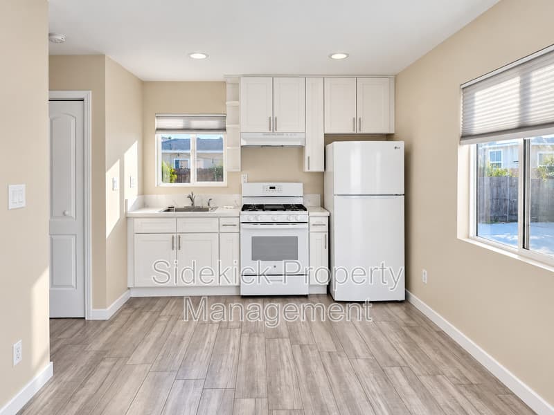 Whittier House: 8620 Greenleaf Ave
