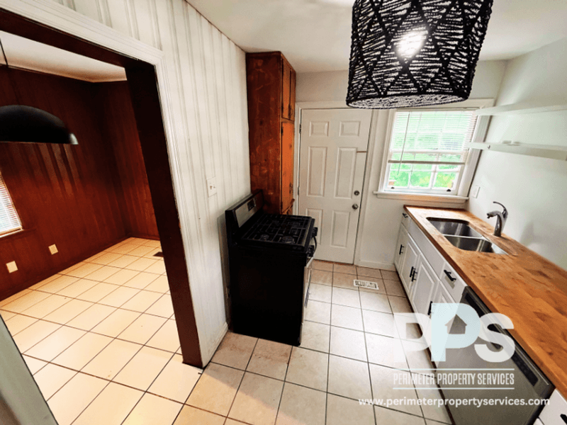 Atlanta House: 2940 Harlan Dr