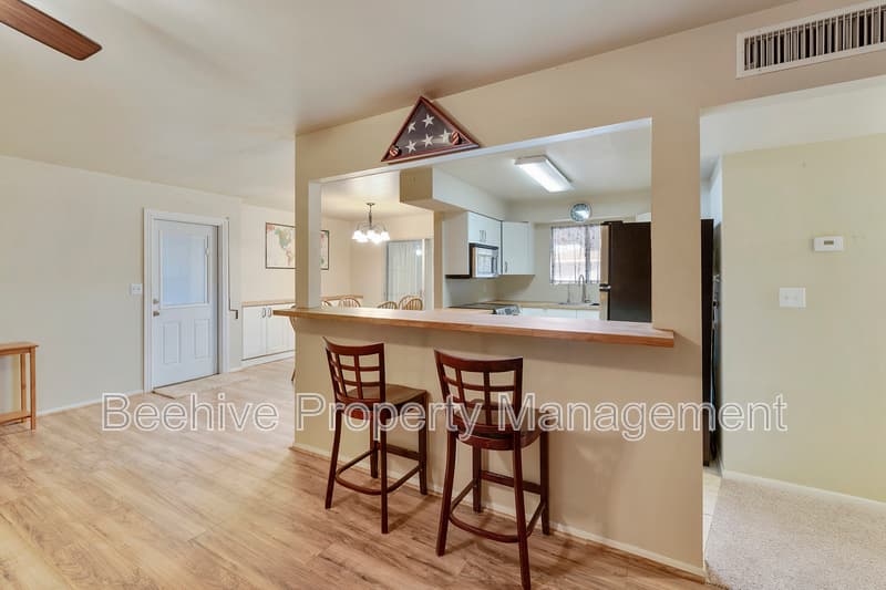 Mesa House: 5328 E Decatur St