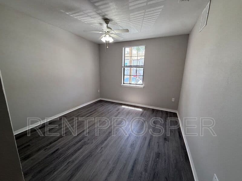 Orlando Condo: 5550 East Michigan St