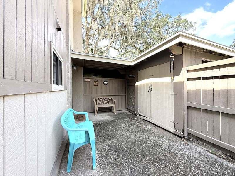 Temple Terrace Townhome: 8645 Lake Isle Drive - 1