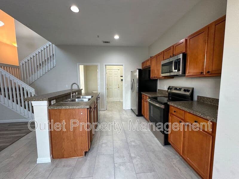 Orlando Townhome: 6114 Chapledale Drive