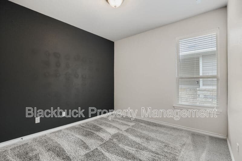 Leander House: 345 Ancellotta Way