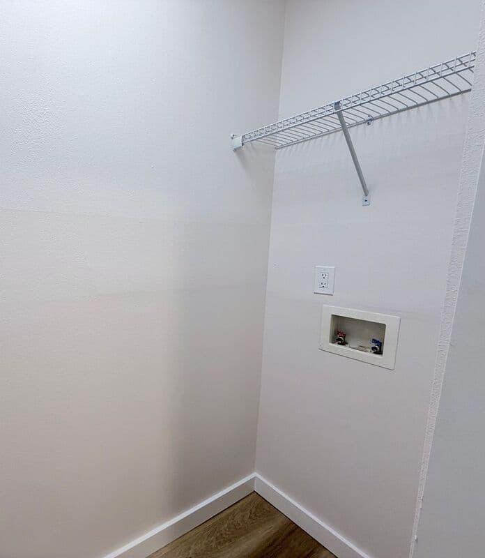 Pensacola House: 501 E Burgess Rd F7