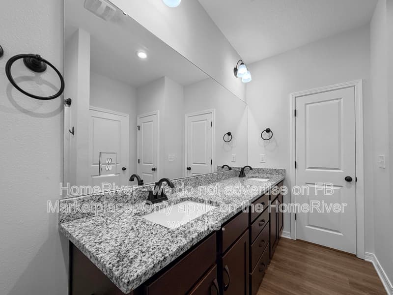 Navarre House: 1719 Sound Haven Ct