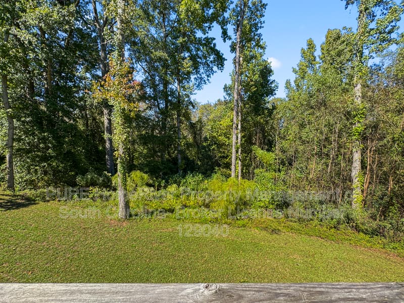 Sumter House: 351 Niblick Dr